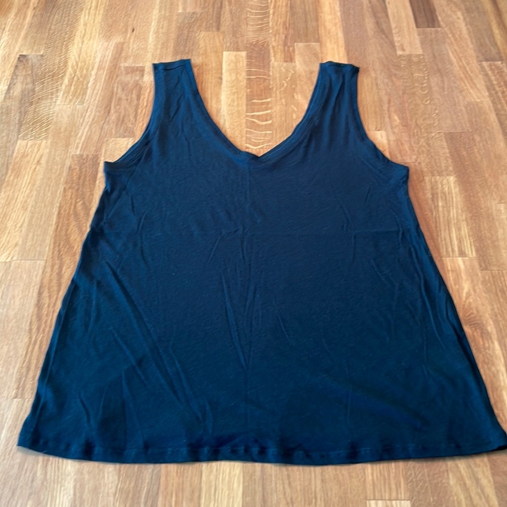 BB Dakota sheer black tank, S (NWOT)